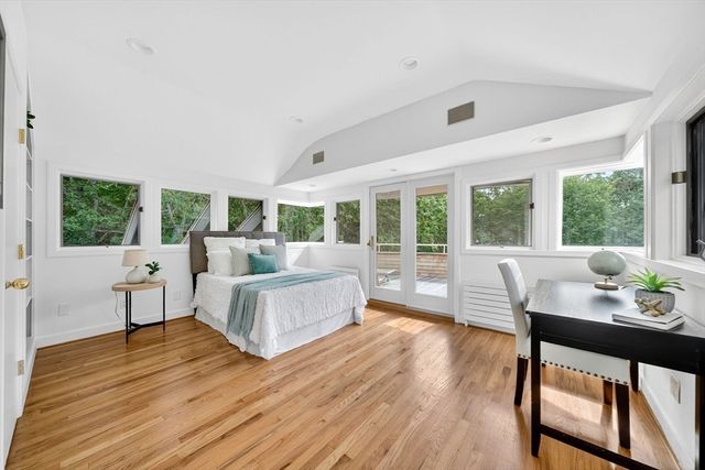 91 Piney Point Rd, Marion, MA 02738