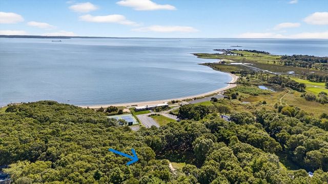 91 Piney Point Rd, Marion, MA 02738