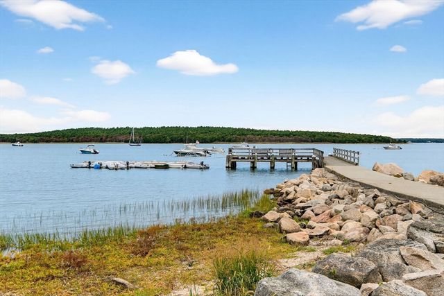 91 Piney Point Rd, Marion, MA 02738