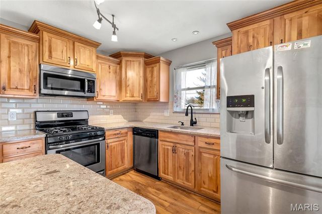 213 Springdale Drive, Belleville, IL 62223