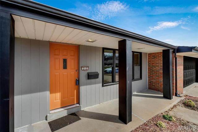 213 Springdale Drive, Belleville, IL 62223