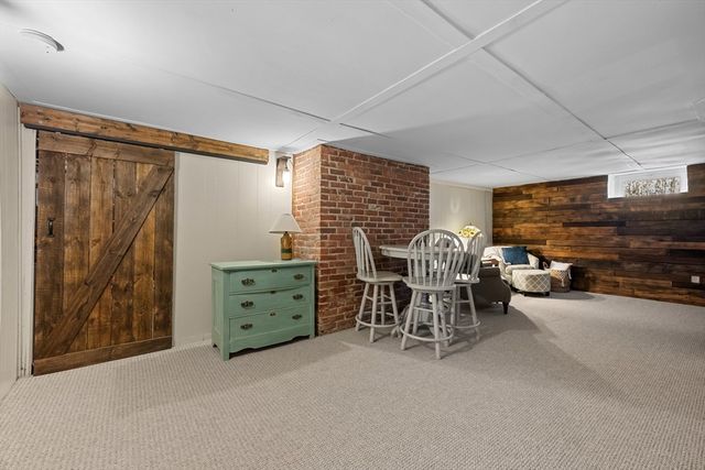 25 Ludlow St, Worcester, MA 01603