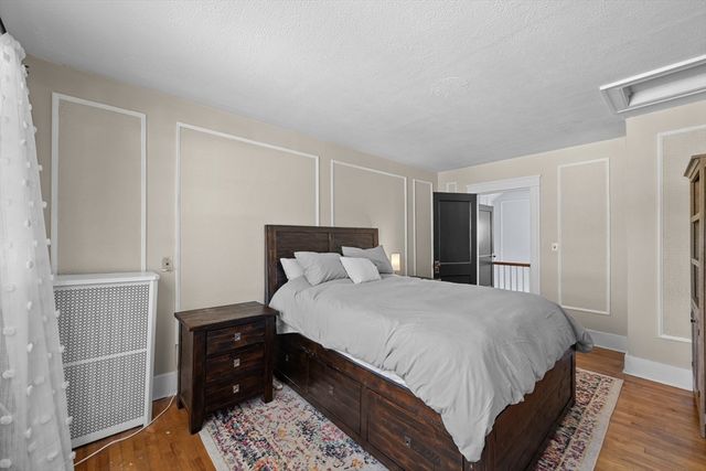 25 Ludlow St, Worcester, MA 01603