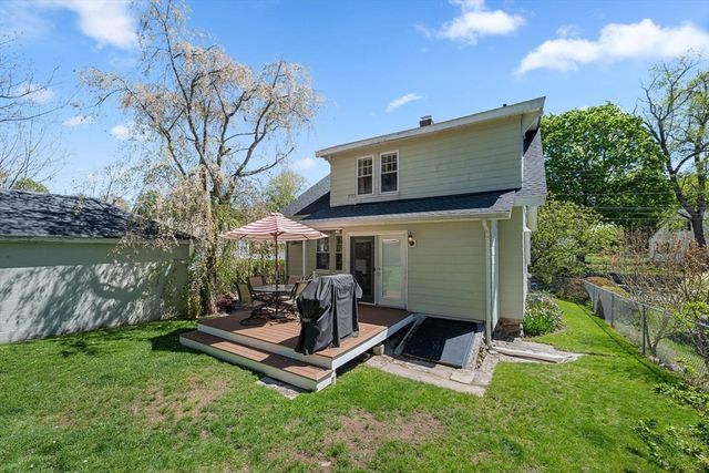 25 Ludlow St, Worcester, MA 01603