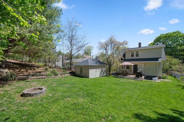 25 Ludlow St, Worcester, MA 01603