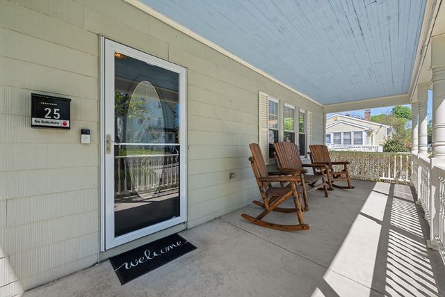 25 Ludlow St, Worcester, MA 01603