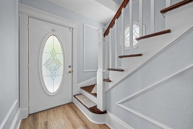 25 Ludlow St, Worcester, MA 01603