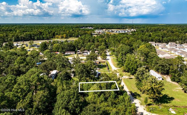 133 Shade Tree Lane SW, Supply, NC 28462