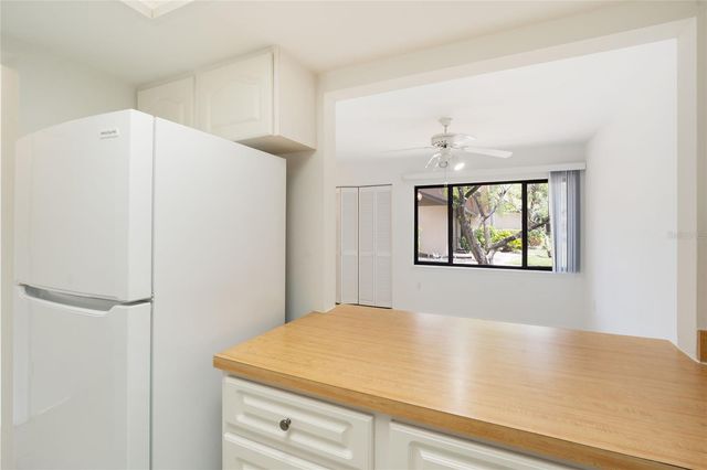 926 SUNRIDGE DRIVE F1, Sarasota, FL 34234