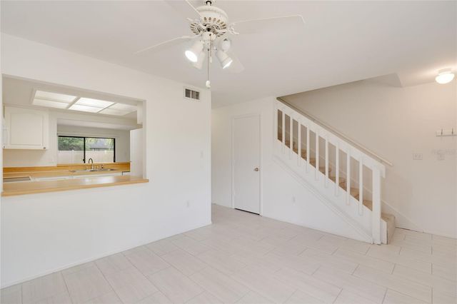 926 SUNRIDGE DRIVE F1, Sarasota, FL 34234