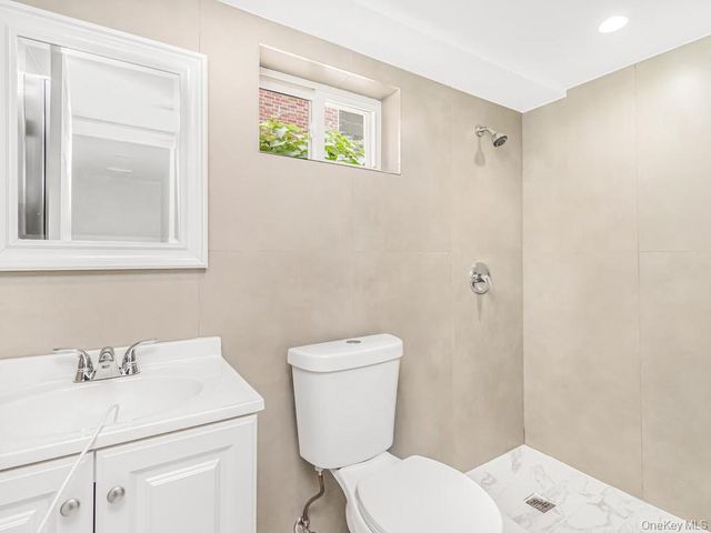 560 Linden Boulevard, Brooklyn, NY 11203