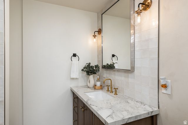 7610 S BRIGHTON WAY, Cottonwood Heights, UT 84121
