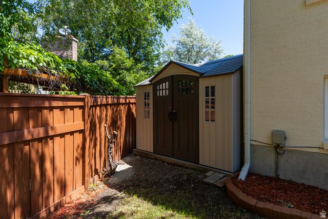 7610 S BRIGHTON WAY, Cottonwood Heights, UT 84121