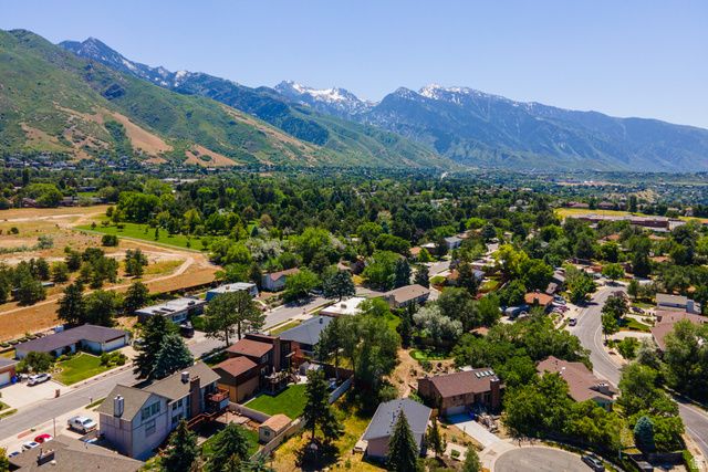7610 S BRIGHTON WAY, Cottonwood Heights, UT 84121
