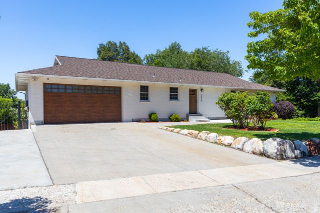 7610 S BRIGHTON WAY, Cottonwood Heights, UT 84121