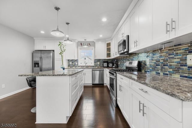 586 Dial Ave, Piscataway Twp., NJ 08854