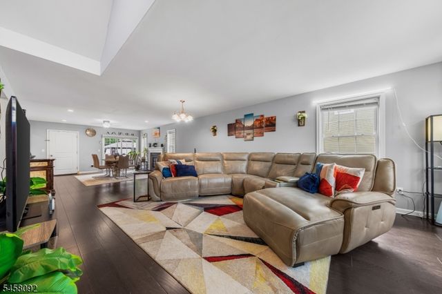 586 Dial Ave, Piscataway Twp., NJ 08854