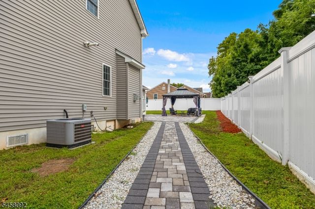 586 Dial Ave, Piscataway Twp., NJ 08854