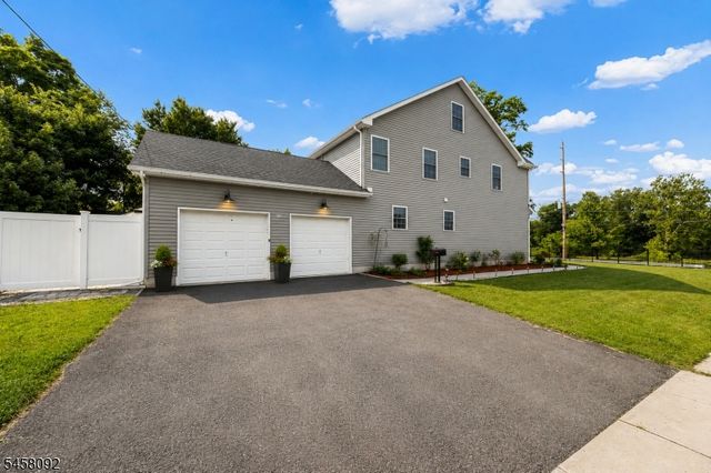 586 Dial Ave, Piscataway Twp., NJ 08854
