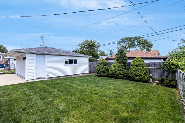 10245 S 52nd Avenue, Oak Lawn, IL 60453