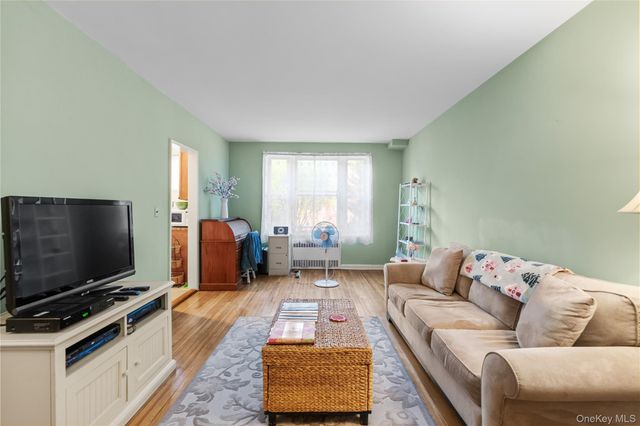 2 Overlook Road 1B6, White Plains, NY 10605