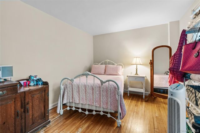 2 Overlook Road 1B6, White Plains, NY 10605