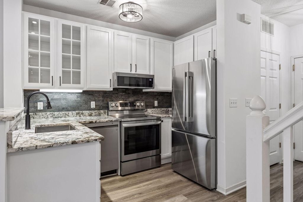 660 N 2nd Street 126, Minneapolis, MN 55401 — photo 5