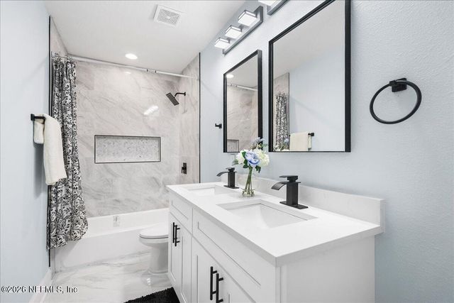 619 S 10TH Street, Fernandina Beach, FL 32034