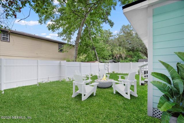 619 S 10TH Street, Fernandina Beach, FL 32034