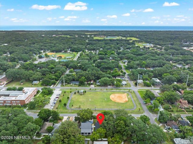 619 S 10TH Street, Fernandina Beach, FL 32034