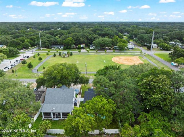 619 S 10TH Street, Fernandina Beach, FL 32034