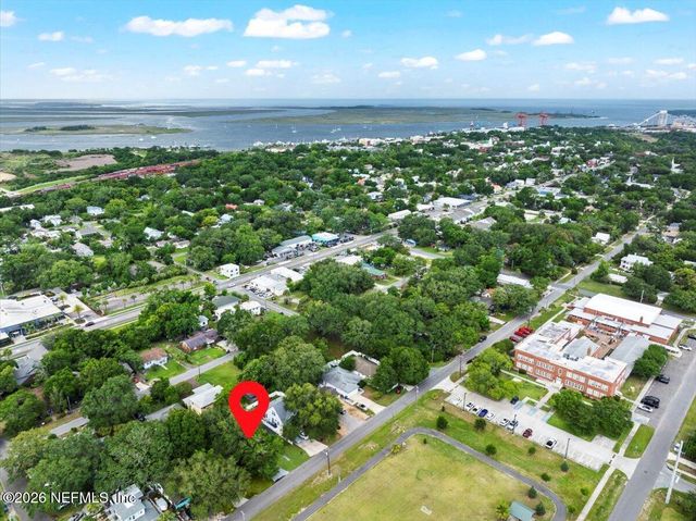 619 S 10TH Street, Fernandina Beach, FL 32034
