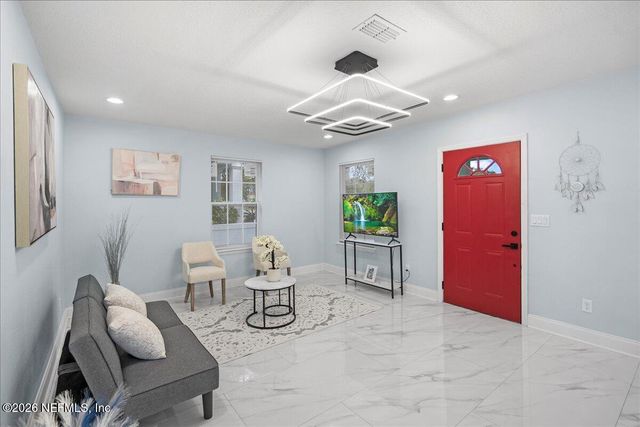 619 S 10TH Street, Fernandina Beach, FL 32034