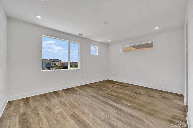 221 Longspur, Irvine, CA 92618