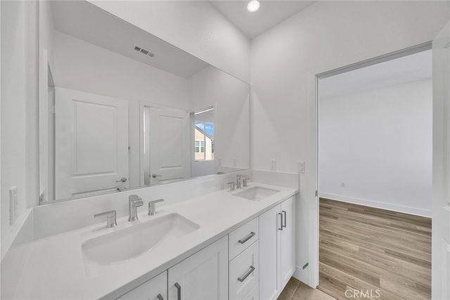 221 Longspur, Irvine, CA 92618