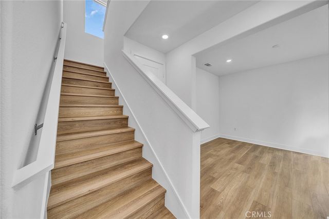 221 Longspur, Irvine, CA 92618