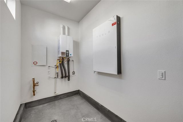 221 Longspur, Irvine, CA 92618