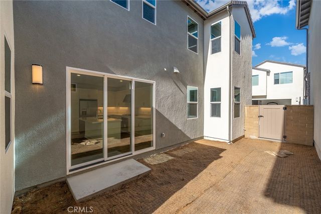 221 Longspur, Irvine, CA 92618