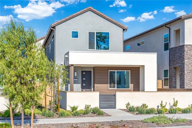 221 Longspur, Irvine, CA 92618