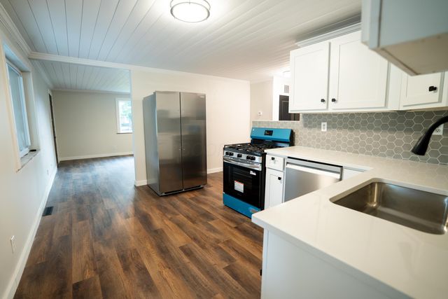 2766 Fairwood Avenue, Columbus, OH 43207
