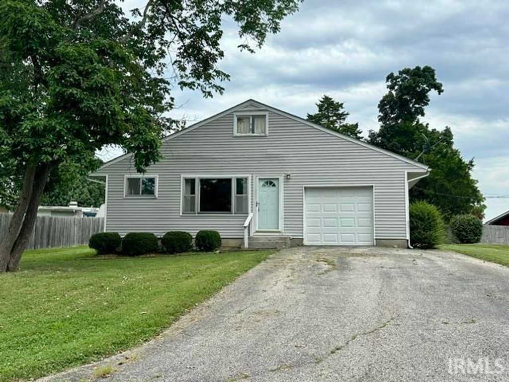 112 Edgewood Drive, Bedford, IN 47421