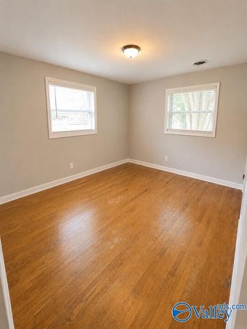509 Sunset Avenue, Albertville, AL 35950