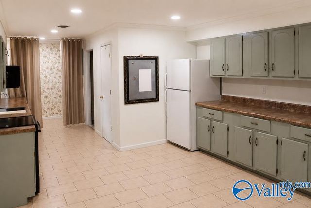 509 Sunset Avenue, Albertville, AL 35950