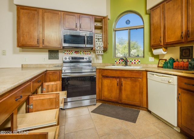 3237 S Treasure Cove Place, Tucson, AZ 85713