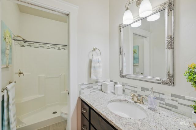 12371 S Abbott Downing Way, Nampa, ID 83686
