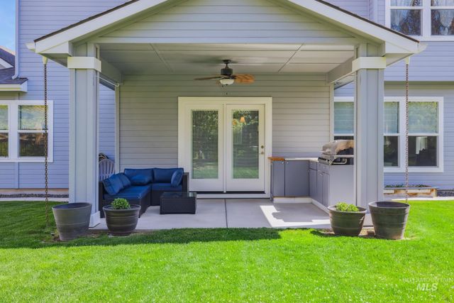 12371 S Abbott Downing Way, Nampa, ID 83686