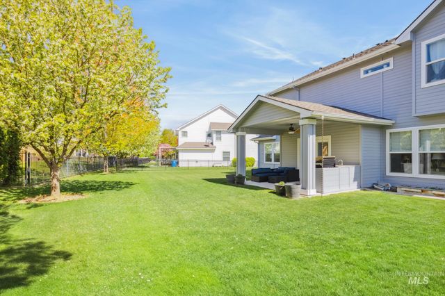 12371 S Abbott Downing Way, Nampa, ID 83686
