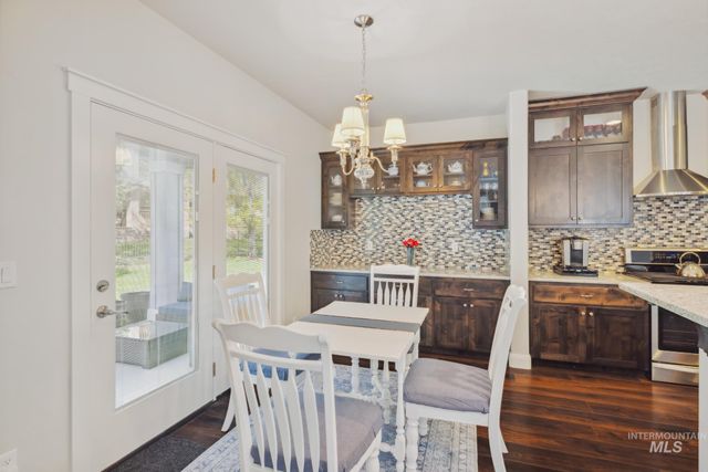 12371 S Abbott Downing Way, Nampa, ID 83686