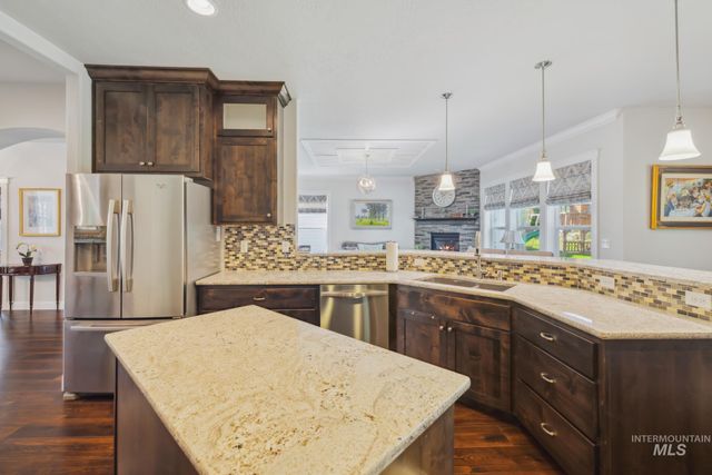 12371 S Abbott Downing Way, Nampa, ID 83686