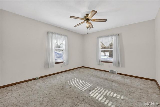 46 Garden Lane, Maryland Heights, MO 63043